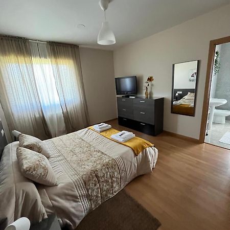 Os Cabaleiros Apartman Mos Kültér fotó